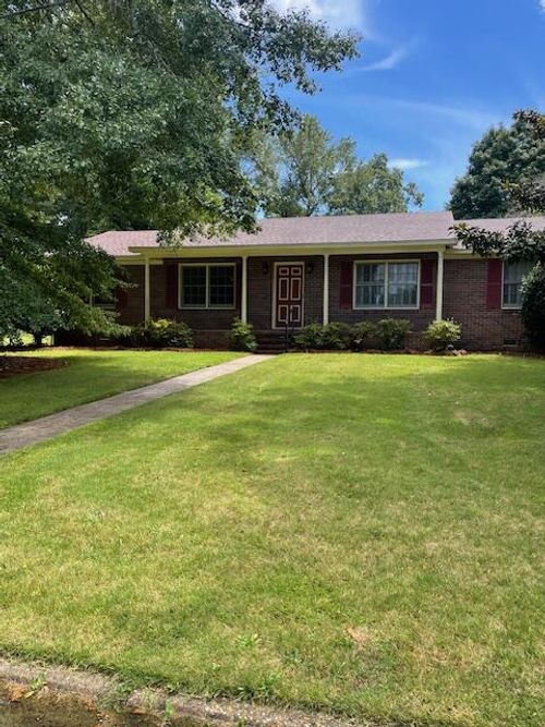 825 Mccurdy Blvd, Manchester, GA, 31816-1916 | Card Image