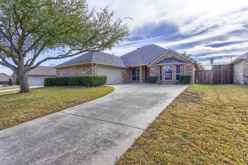 1524 Elika Court, Lewisville, TX, 75067 | Card Image