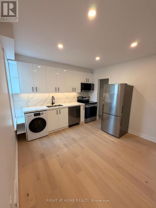 2-751 Dupont Street, Toronto (Dovercourt-Wallace Emerson-Junction), ON, M6G1Z5 | Card Image