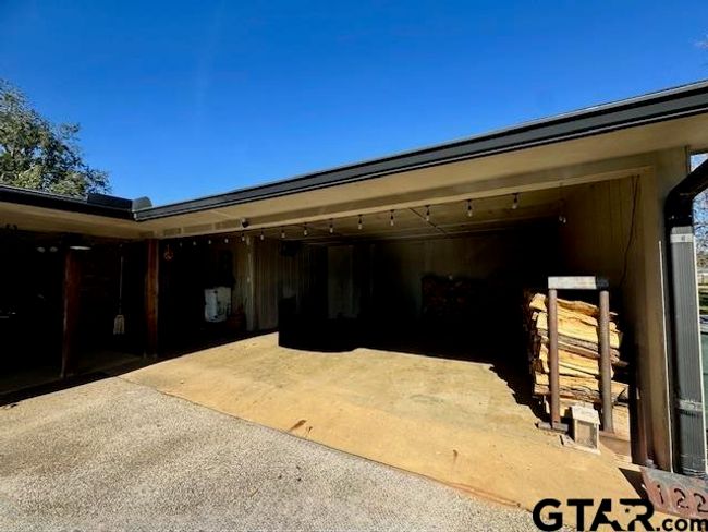 12239 Lovers Ln, House other with 3 bedrooms, 2 bathrooms and null parking in Larue TX | Image 7