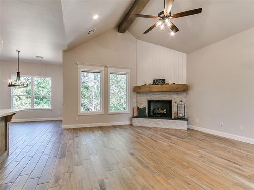 2001 Oakville Pl, Norman, OK, 73071-4506 | Card Image