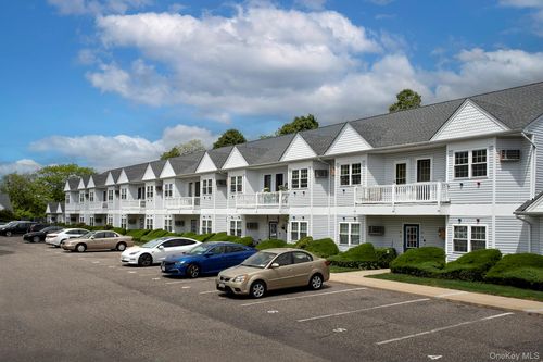 6-30 Bay Point Court, West Babylon, NY, 11704 | Card Image