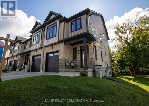 30-601 Lions Park Dr, Mount Brydges, ON, N0L1W0 | Card Image
