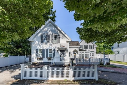 240 Plymouth St, Abington, MA, 02351-1840 | Card Image