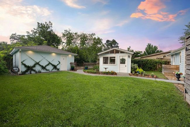 The 7200sqft lot allows for plenty of room for green space or a pool, if you so desire. | Image 22