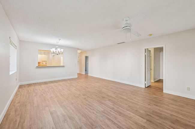 APT-104 - 1103 Duncan Cir, Condo with 3 bedrooms, 2 bathrooms and null parking in Palm Beach Gardens FL | Image 6
