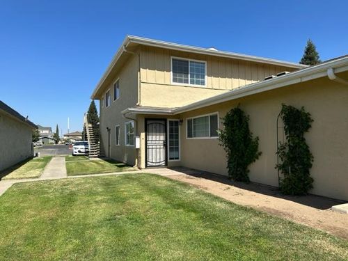 apt-2-495 W Santa Ana Ave, Clovis, CA, 93612-3533 | Card Image