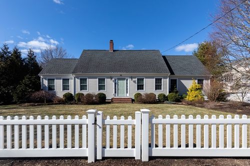 a-593 Washington St, Pembroke, MA, 02359-2339 | Card Image