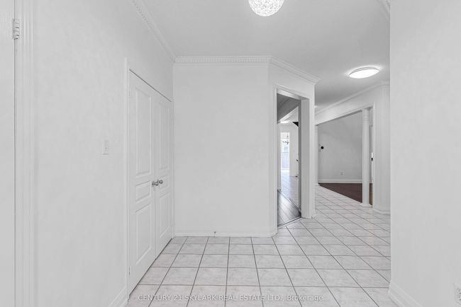 5178 Churchill Meadows Blvd, House other with 4 bedrooms, 4 bathrooms and 3 parking in Mississauga ON | Image 4