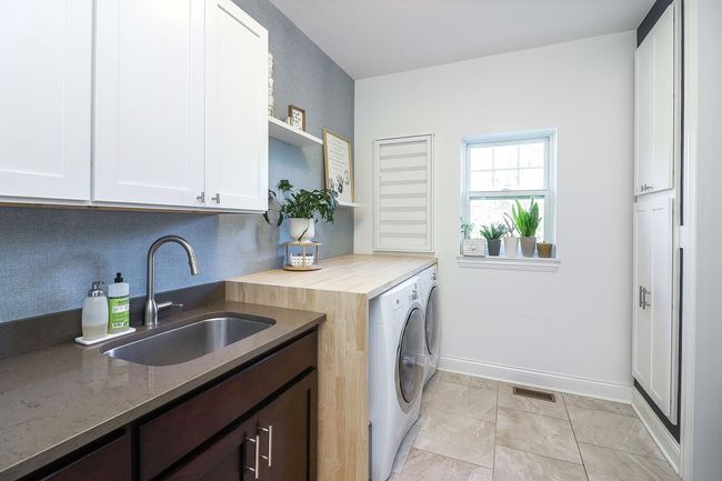 12911 Mayfair Dr, House other with 4 bedrooms, 3 bathrooms and 3 parking in Lemont IL | Image 11