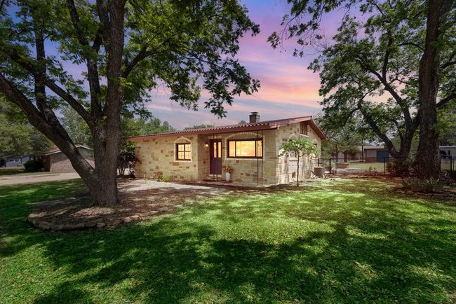 805 Wheeler St, Home with 2 bedrooms, 1 bathrooms and 2 parking in Mason TX | Image 8