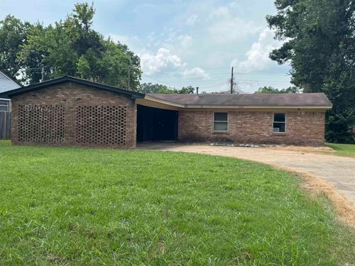 308 Trenton Rd, Forrest City, AR, 72335-2153 | Card Image