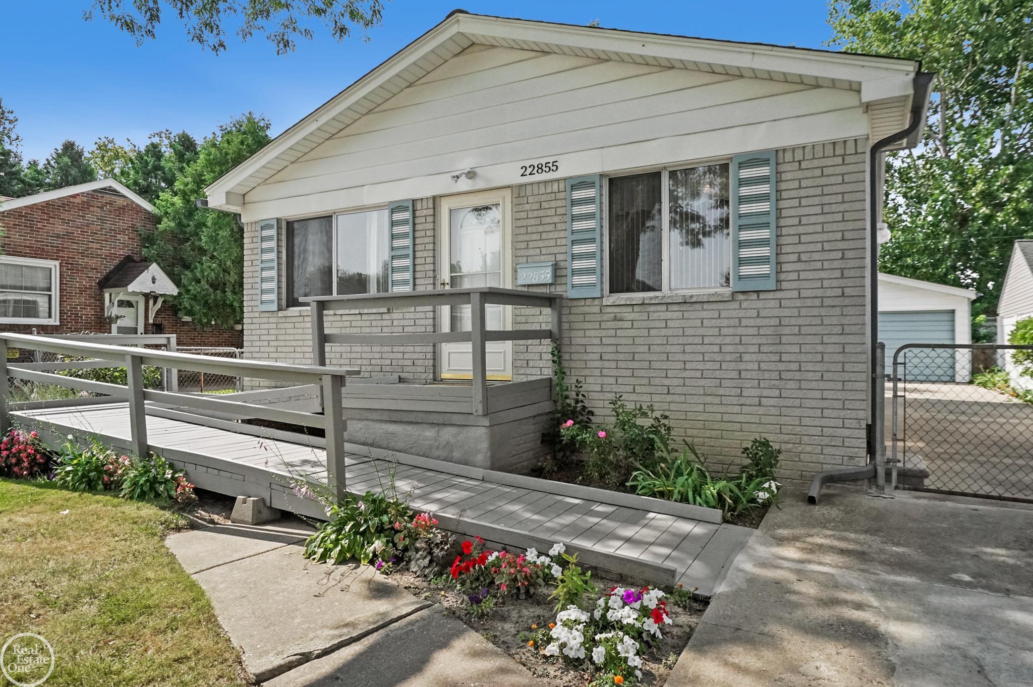 Cushing Ave, Eastpointe, MI 48021