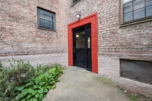 apt-3f-144 78th Rd, Flushing, NY, 11367-3571 | Card Image