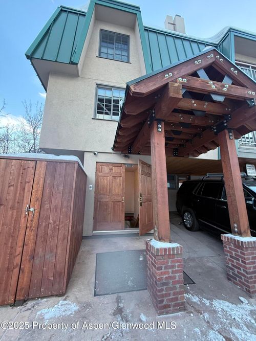 21a-630 E Cooper Ave, Aspen, CO, 81611-2012 | Card Image