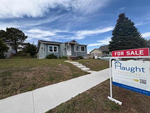 406 Maple St, Lusk, WY, 82225 | Card Image