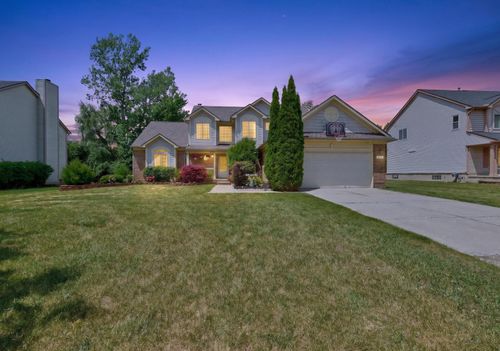 24381 Elmhurst Ave, Farmington Hills, MI, 48336-1927 | Card Image
