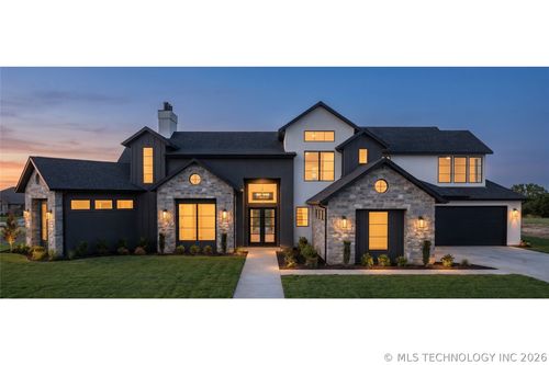 17862 E Patriot Dr, Owasso, OK, 74055-9037 | Card Image