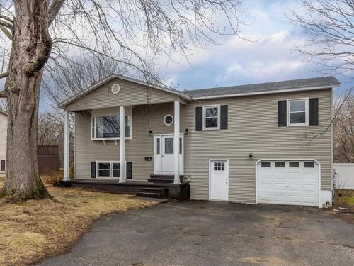 32 Dufresne Dr, Winooski, VT, 05404-1209 | Card Image