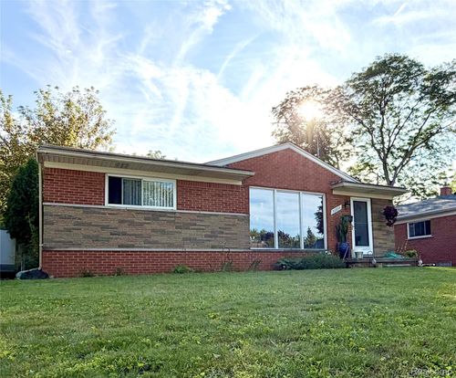 32833 Merritt Dr, Westland, MI, 48185-1558 | Card Image