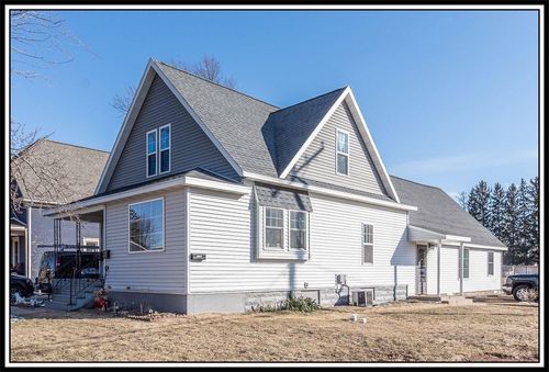 622 W Washington Street, NEW LONDON, WI, 54961 | Card Image