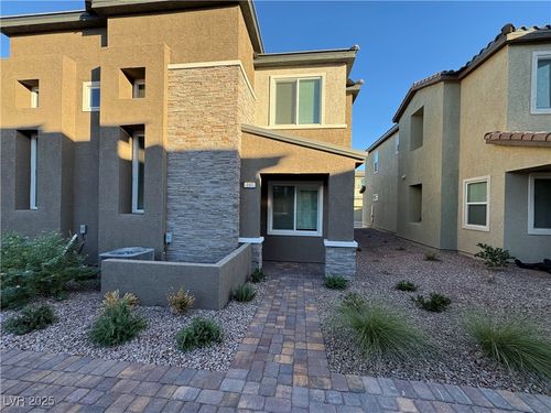 197 Wewatta Ave, Henderson, NV, 89011-5646 | Card Image