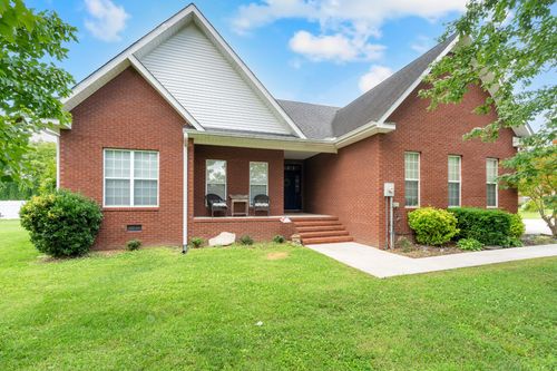 285 Crimson Dr, Winchester, TN, 37398-6412 | Card Image
