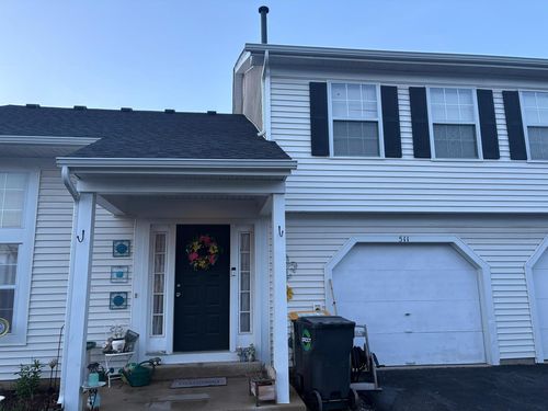 511-511 East Ave, Streamwood, IL, 60107-2205 | Card Image