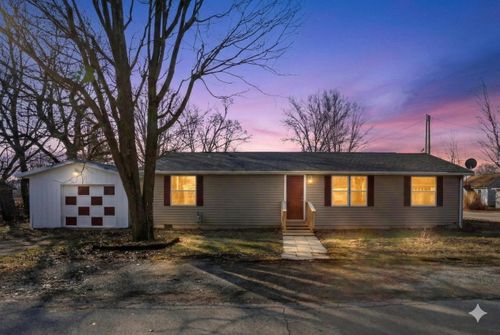 215 Barton St, Ashley, OH, 43003-9004 | Card Image