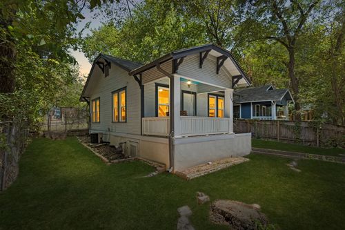 1204 Taylor St, Austin, TX, 78702-5334 | Card Image