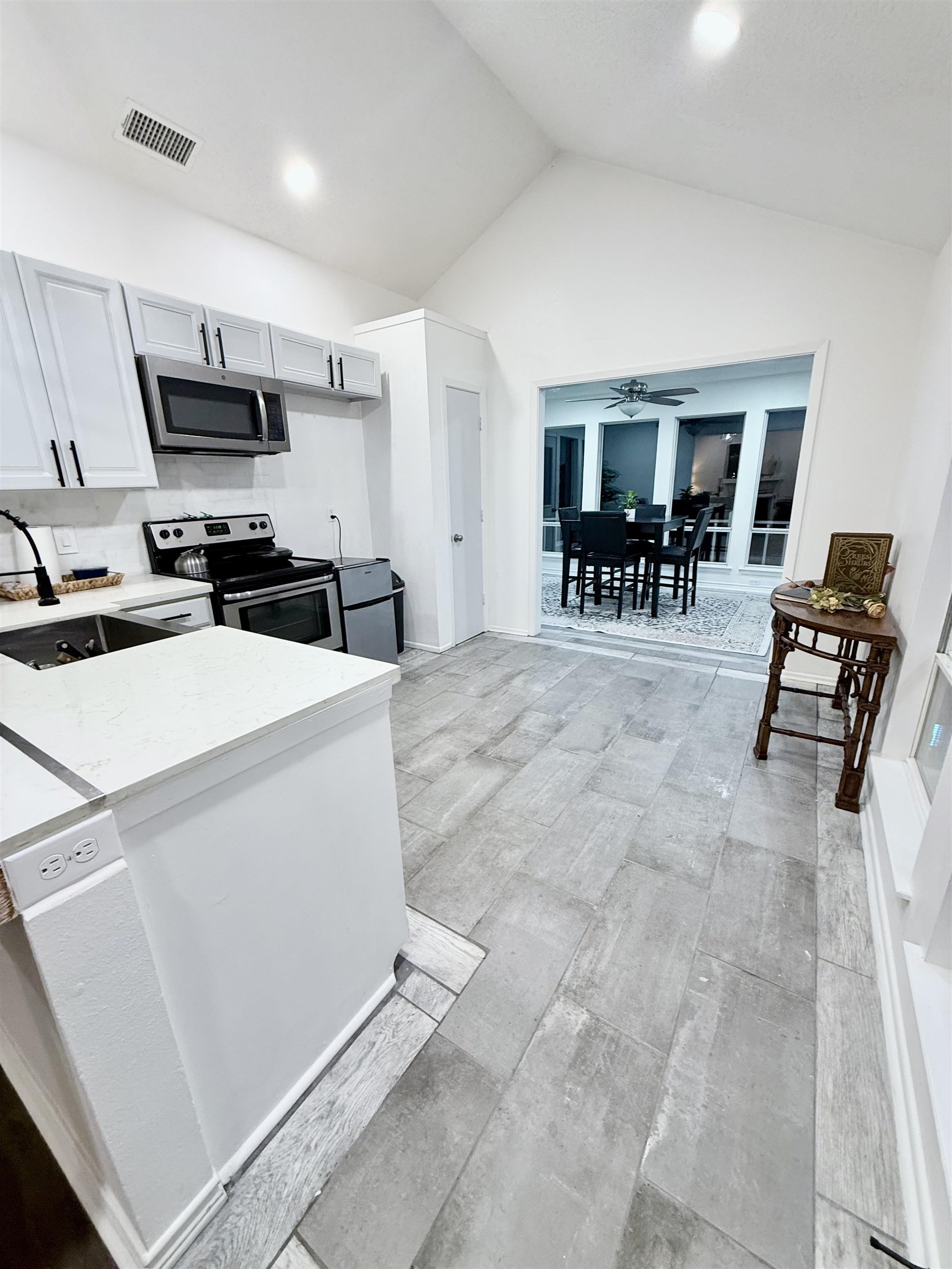 Residential in Holly Lake Ranch 5