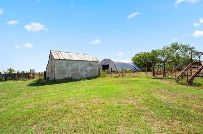 9919 Bohacek Rd, Home with 3 bedrooms, 2 bathrooms and 4 parking in Beasley TX | Image 17