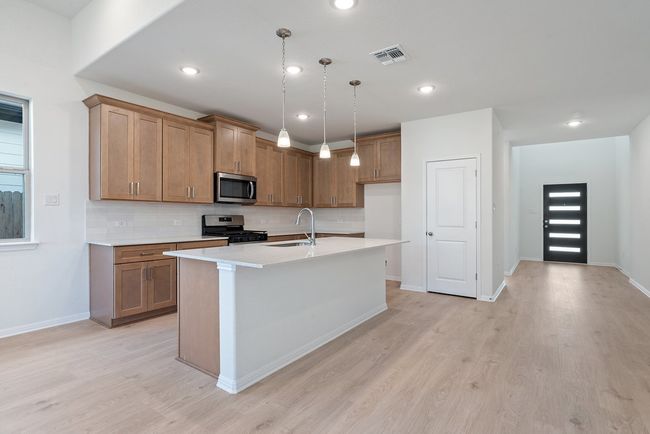 13200 Ditka Dr, House other with 5 bedrooms, 4 bathrooms and 4 parking in Manchaca TX | Image 6