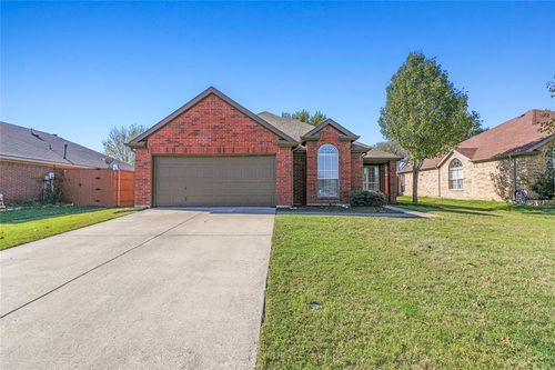 729 Black Walnut Drive, Lake Dallas, TX, 75065 | Card Image