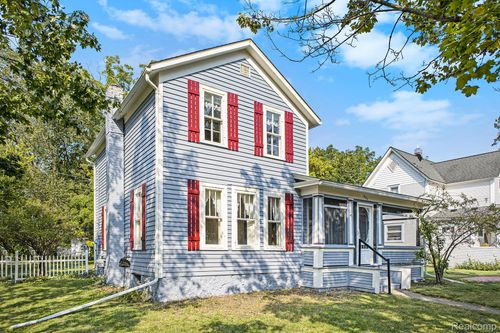 322 Wetmore St, Howell, MI, 48843-1559 | Card Image