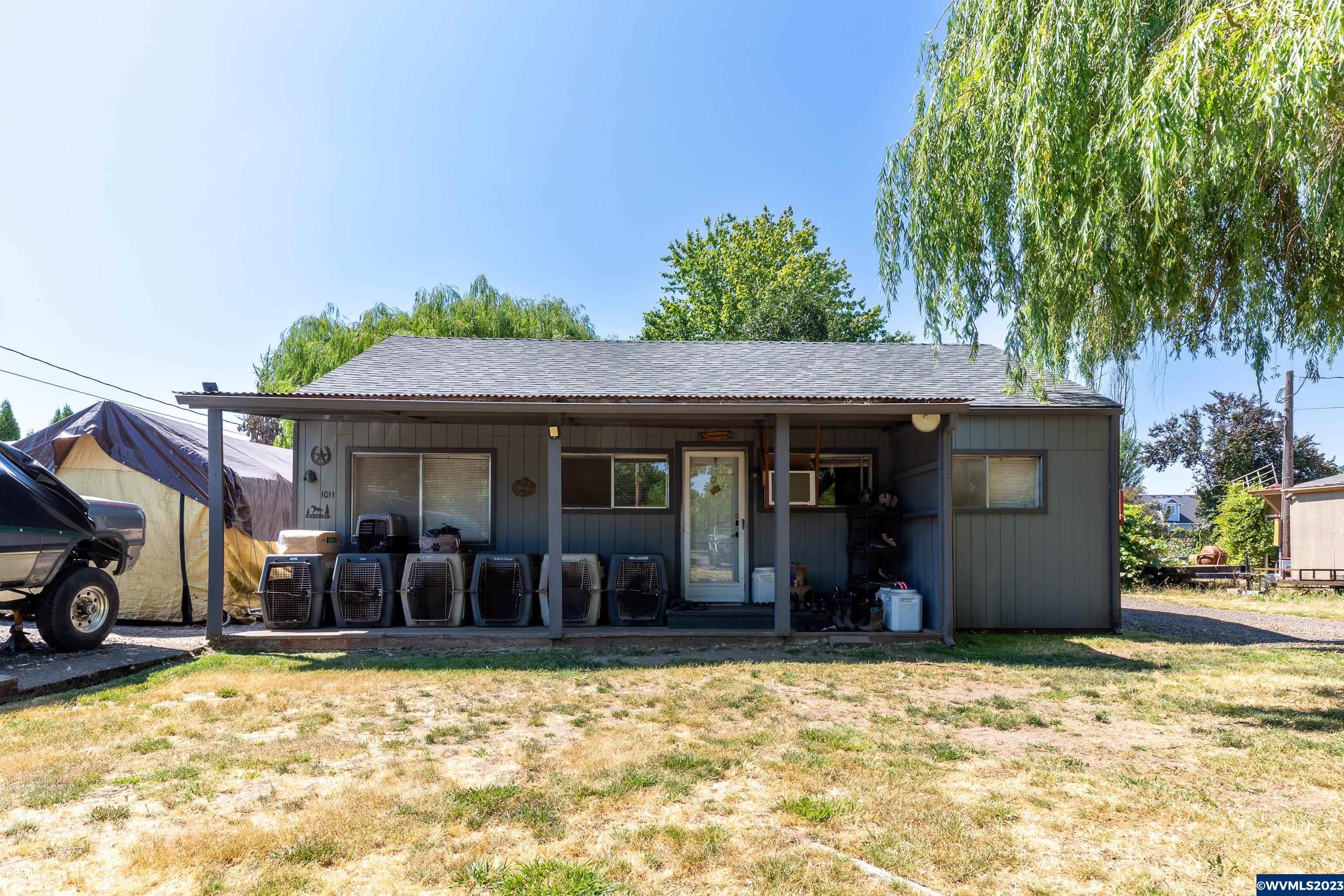 F St, Lebanon, OR 97355