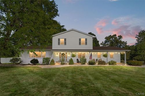 625 Deerfield Dr, Oneida, NY, 13421-2607 | Card Image