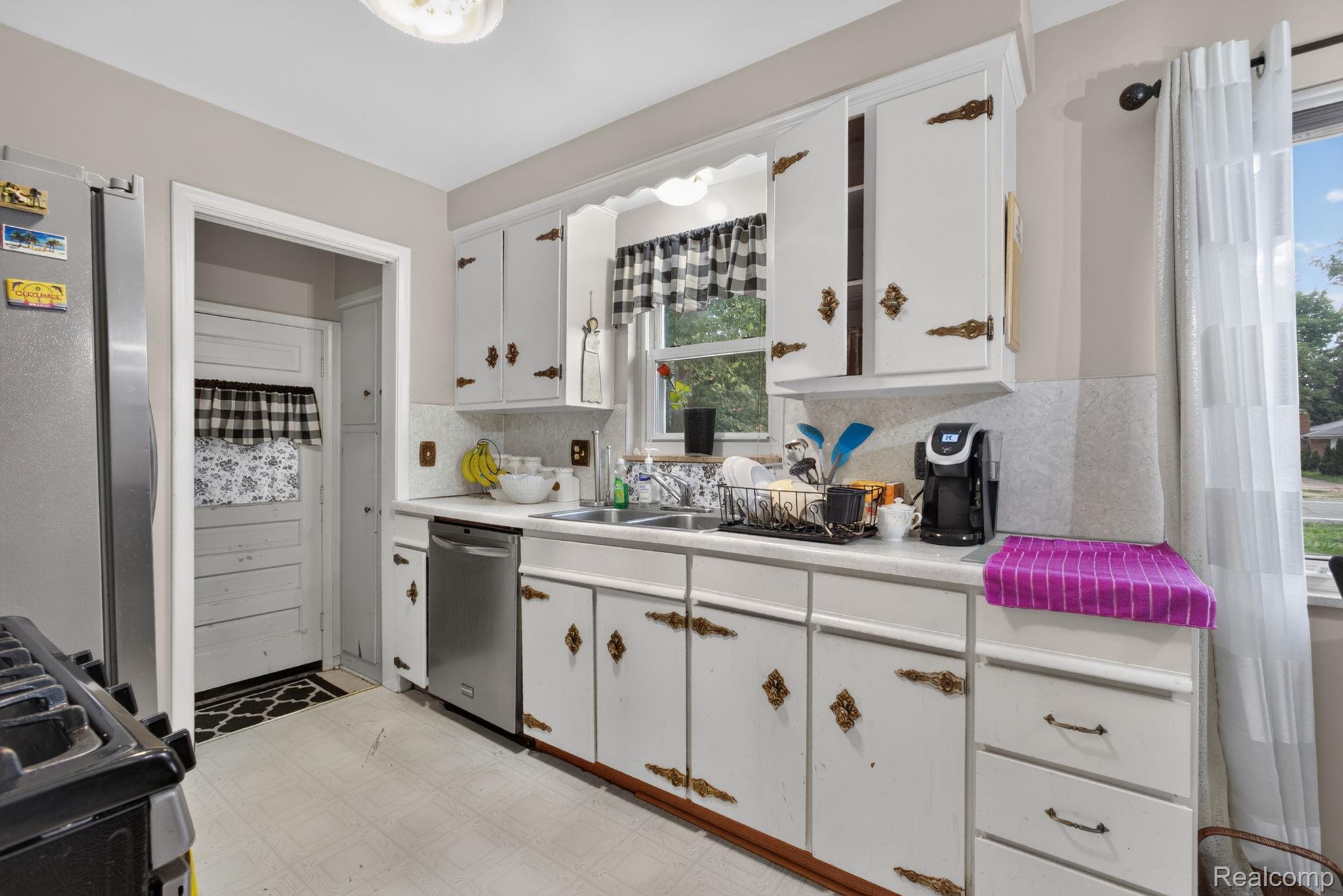 Residential in Redford Charter Township 3