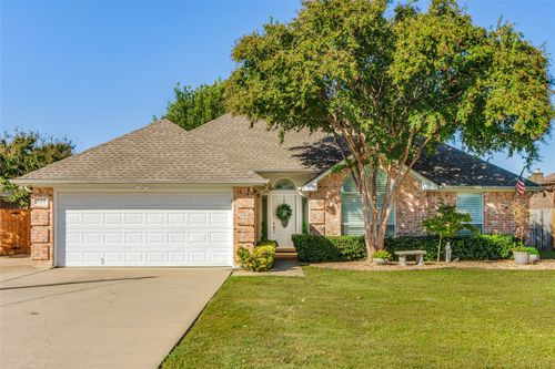 511 Oak Crest St, Lake Dallas, TX, 75065-2315 | Card Image