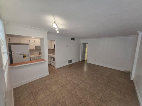 apt-107-1515 Ne 125th Ter, North Miami, FL, 33161-5273 | Card Image