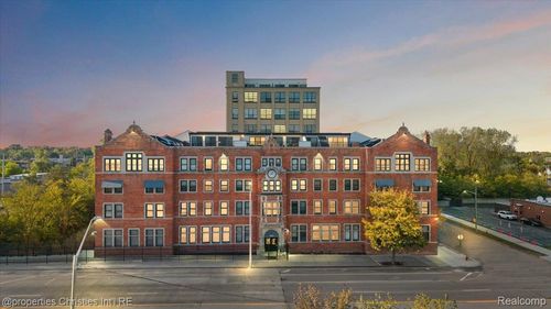 apt-307-6533 E Jefferson Ave, Detroit, MI, 48207-4360 | Card Image