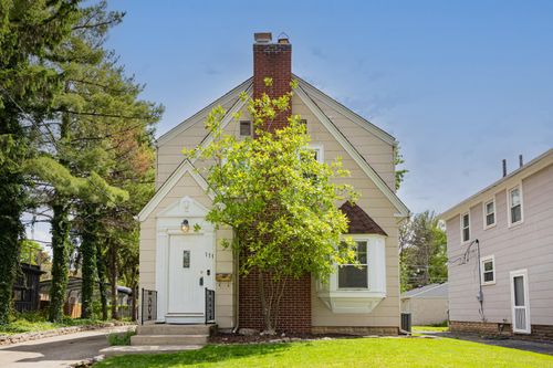 111 Morse Rd, Columbus, OH, 43214-1743 | Card Image