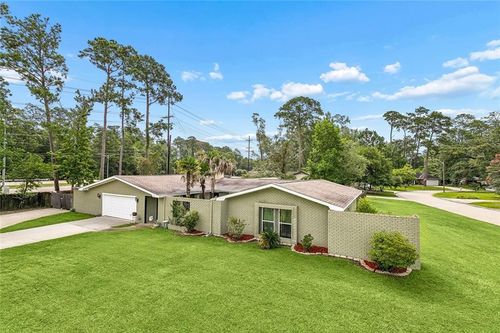 697 Cambronne St, Mandeville, LA, 70448-4755 | Card Image