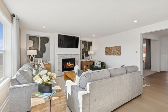 *Photo of model home, actual features may vary | Image 11