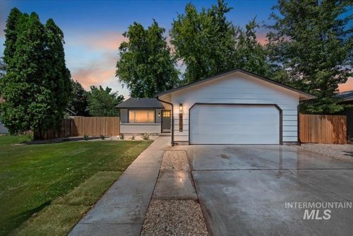 6904 W Bluebird Drive, Boise, ID, 83714 | Card Image