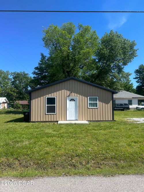 510 W 2nd St, Baxter Springs, KS, 66713-3315 | Card Image
