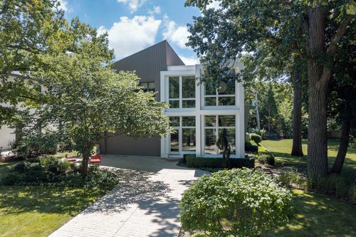 246 Beach Road, Glencoe, IL, 60022 | Card Image