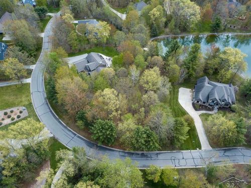 5007 Bristlecone Dr, Midland, MI, 48642-8001 | Card Image