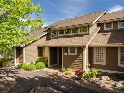 1378 Highland View Loop, Redmond, OR, 97756-7412 | Card Image