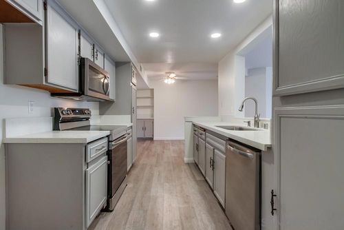 unit-120-1030 E Washington Ave, Escondido, CA, 92025-3290 | Card Image